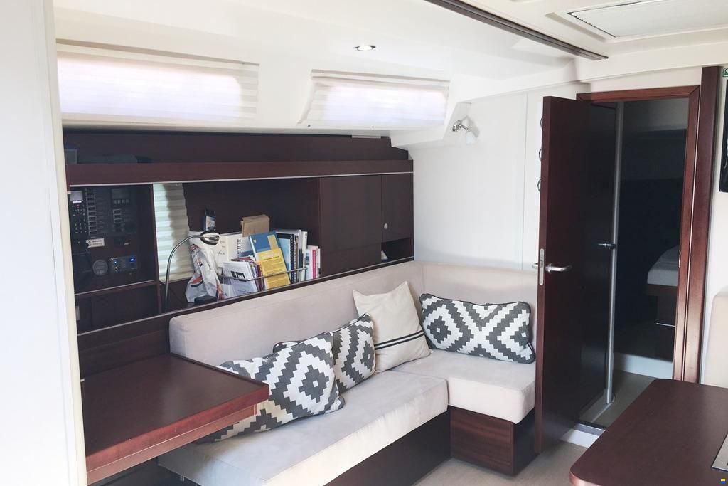 Hanse 445