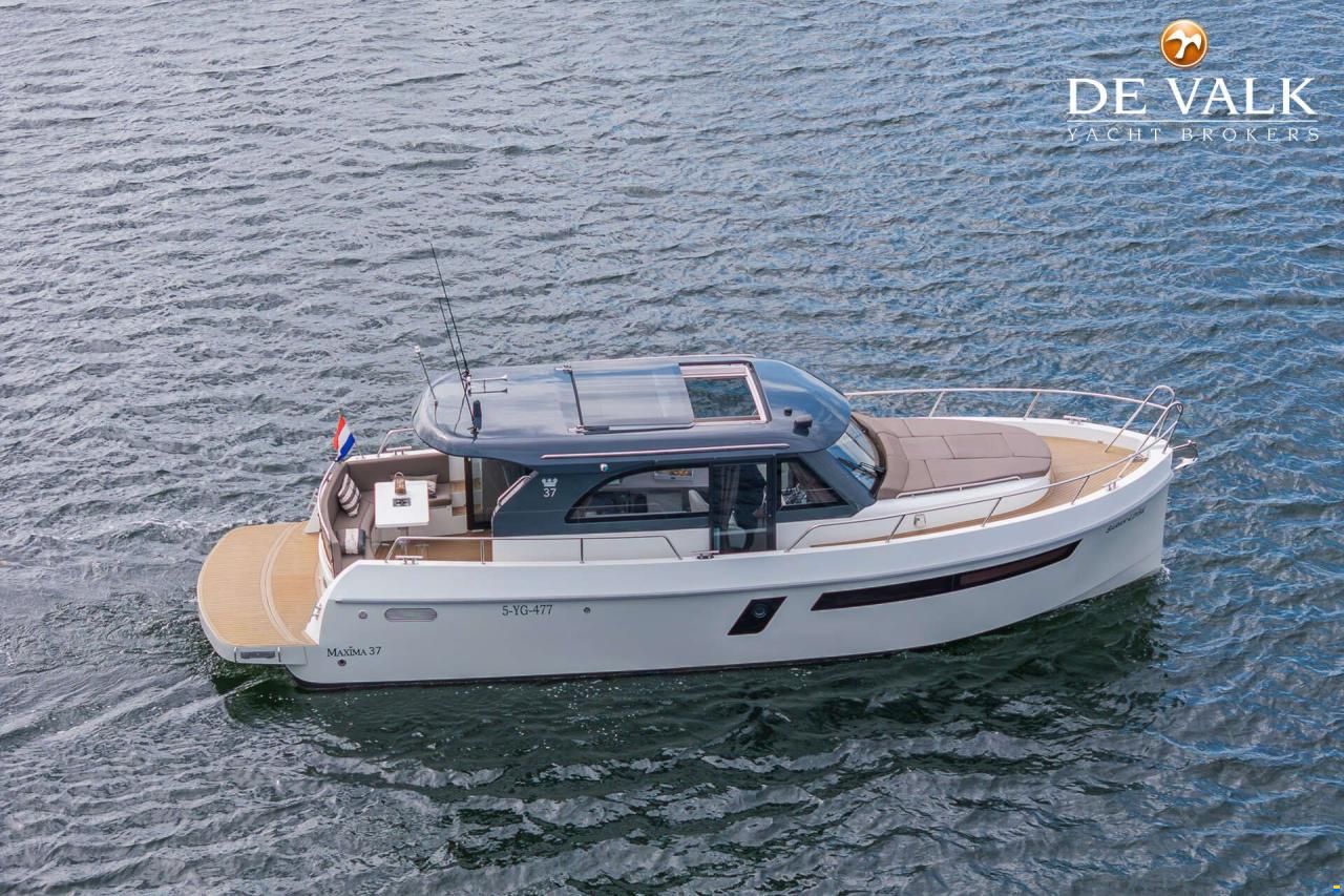 Maxima 37