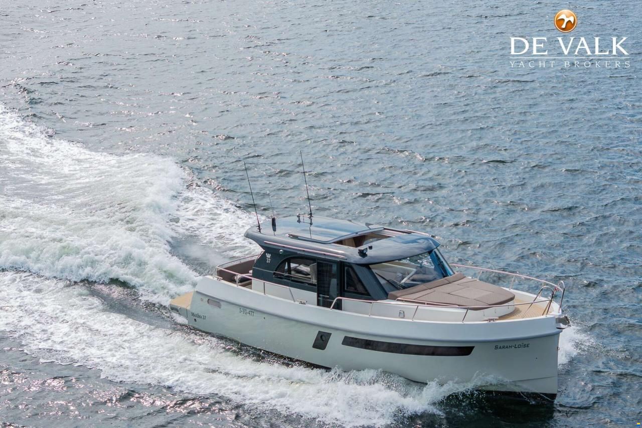 Maxima 37
