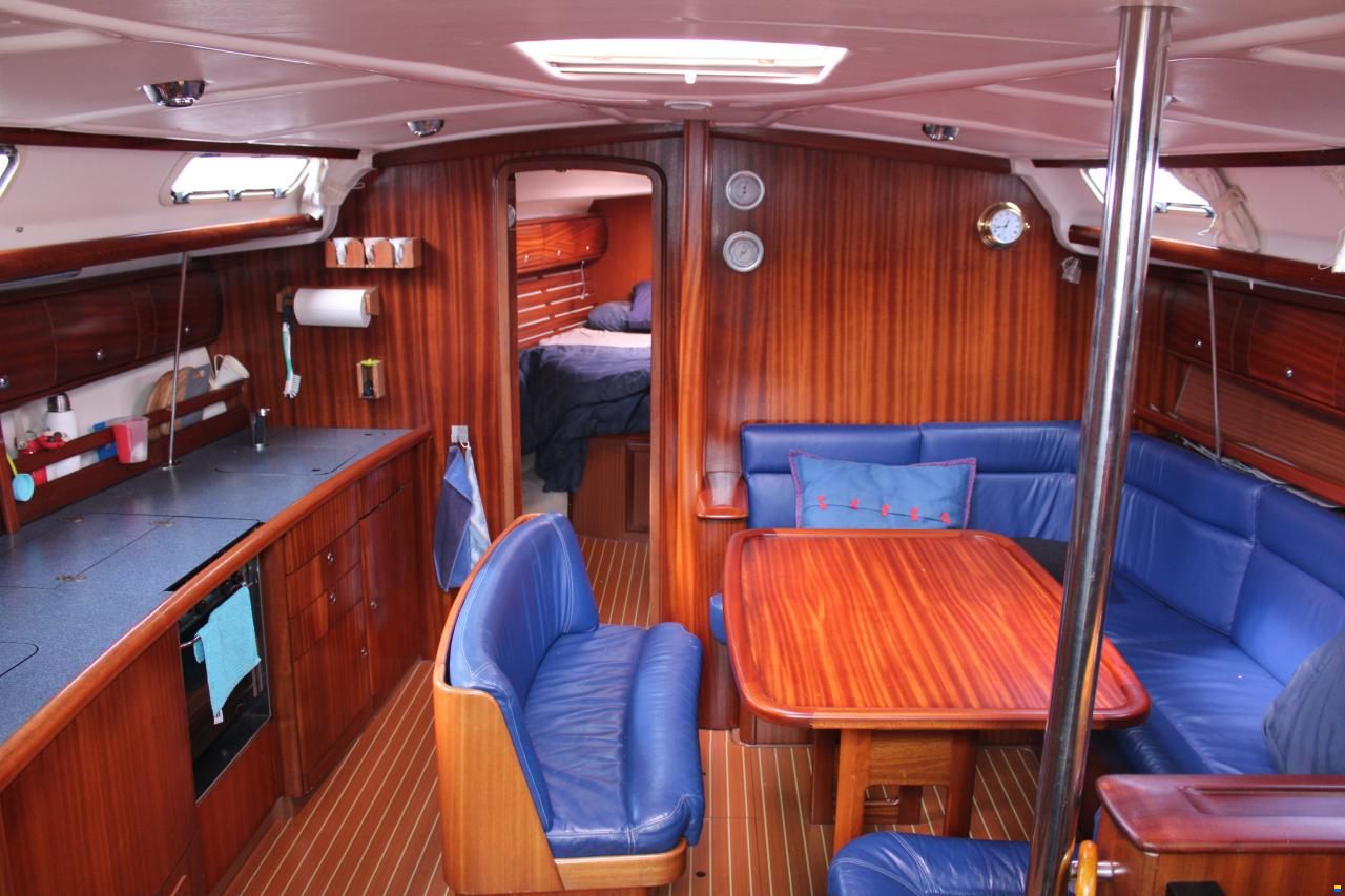 Bavaria 44