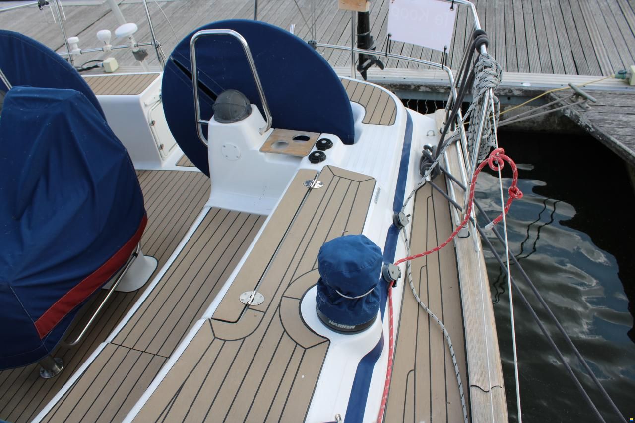 Bavaria 44