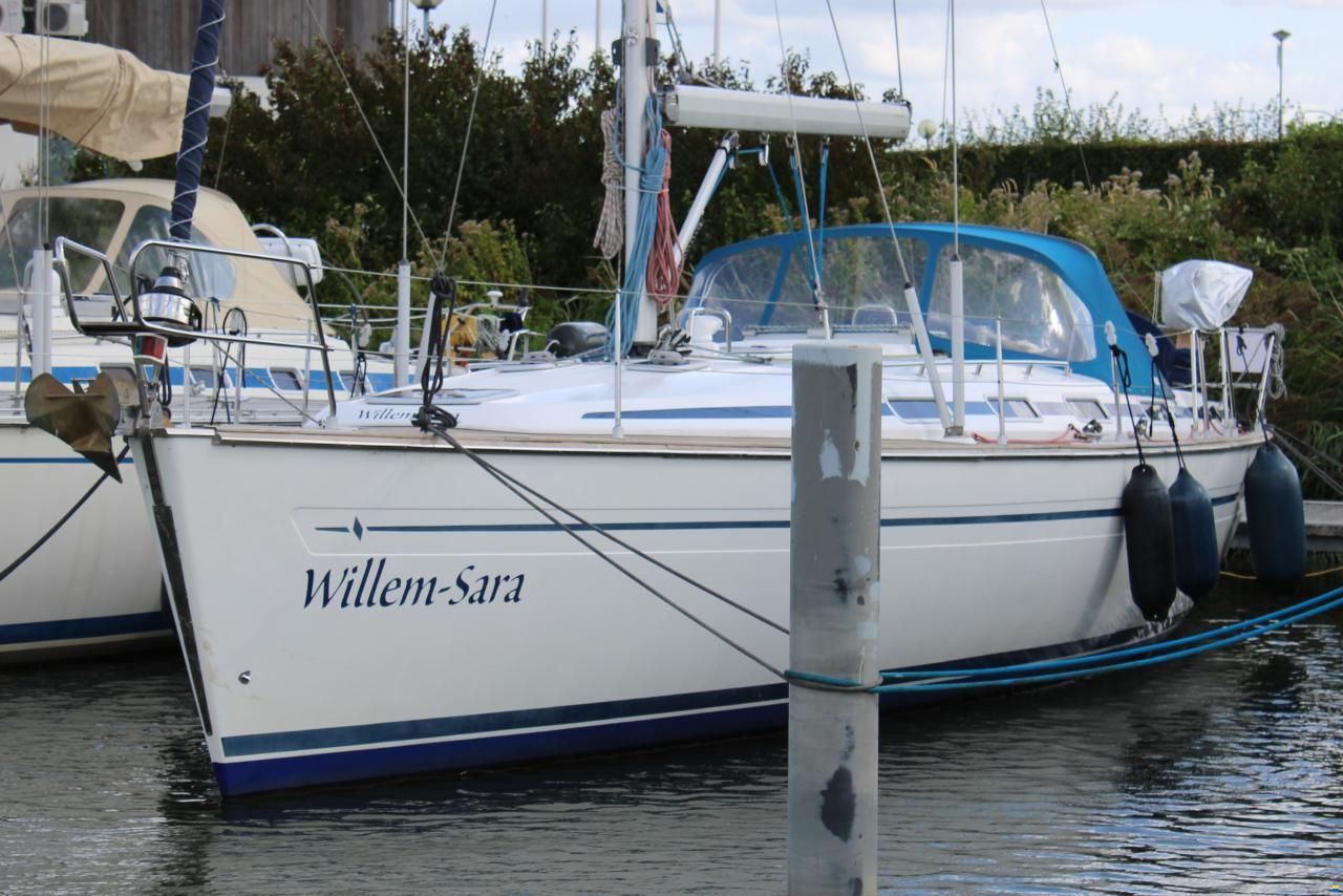 Bavaria 44