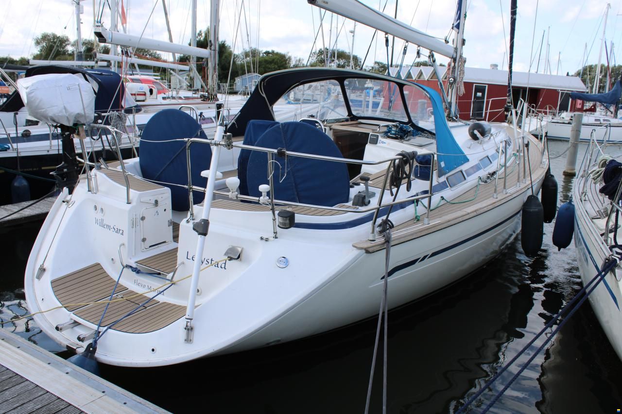 Bavaria 44