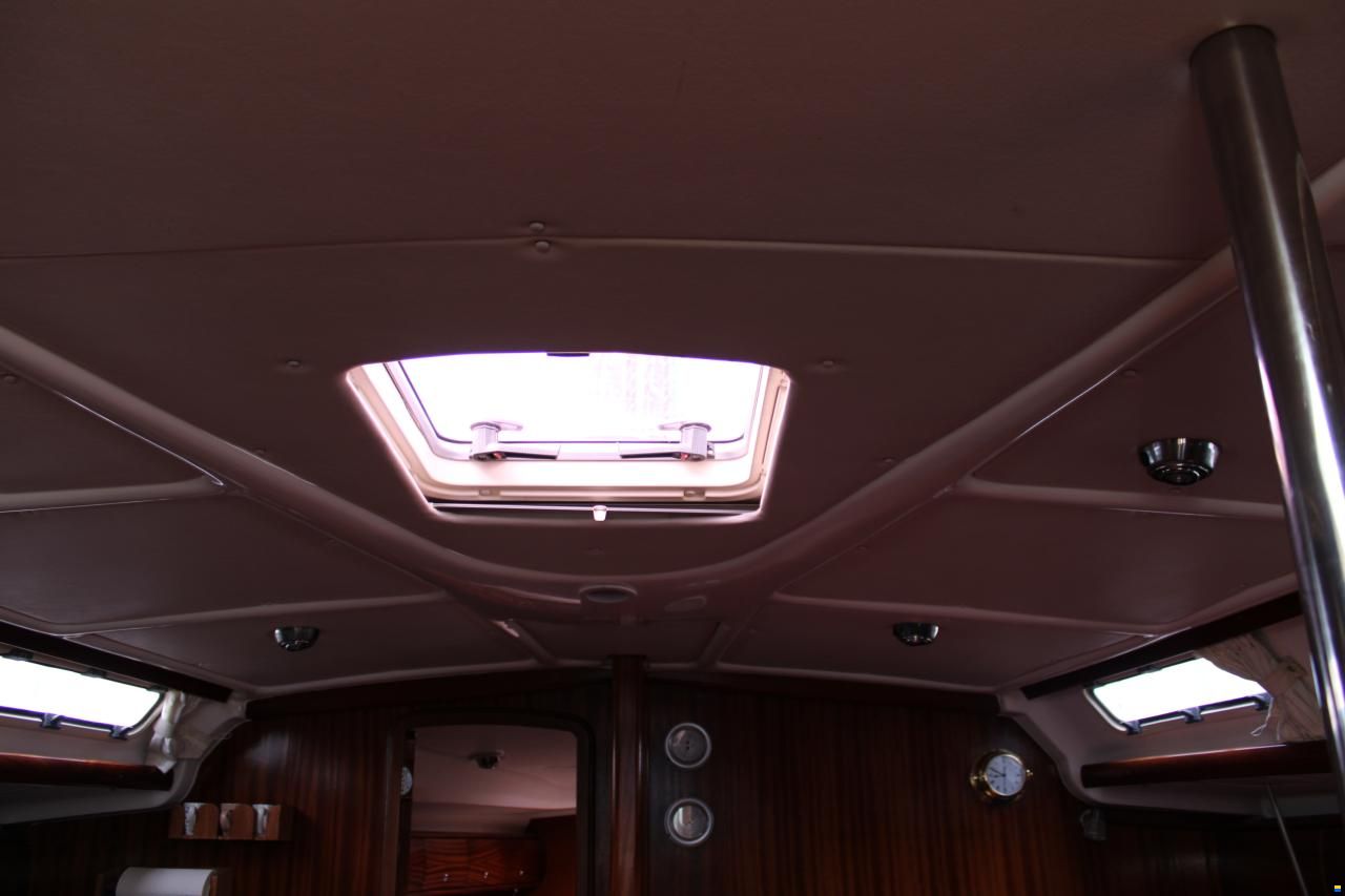Bavaria 44