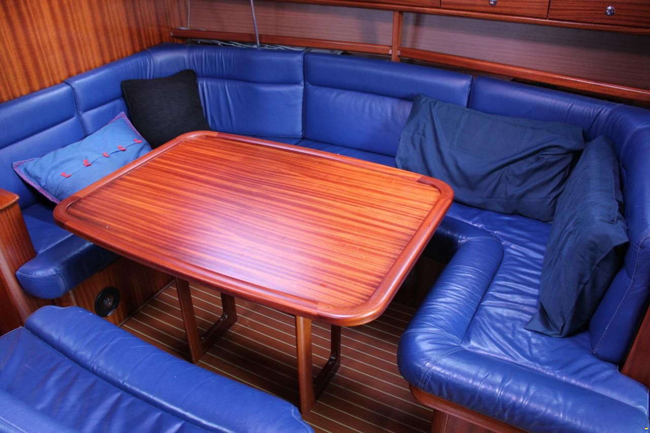 Bavaria 44