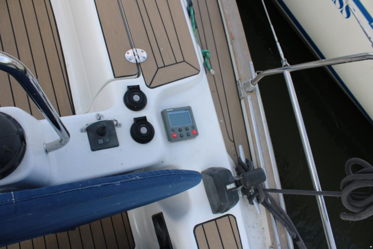 Bavaria 44