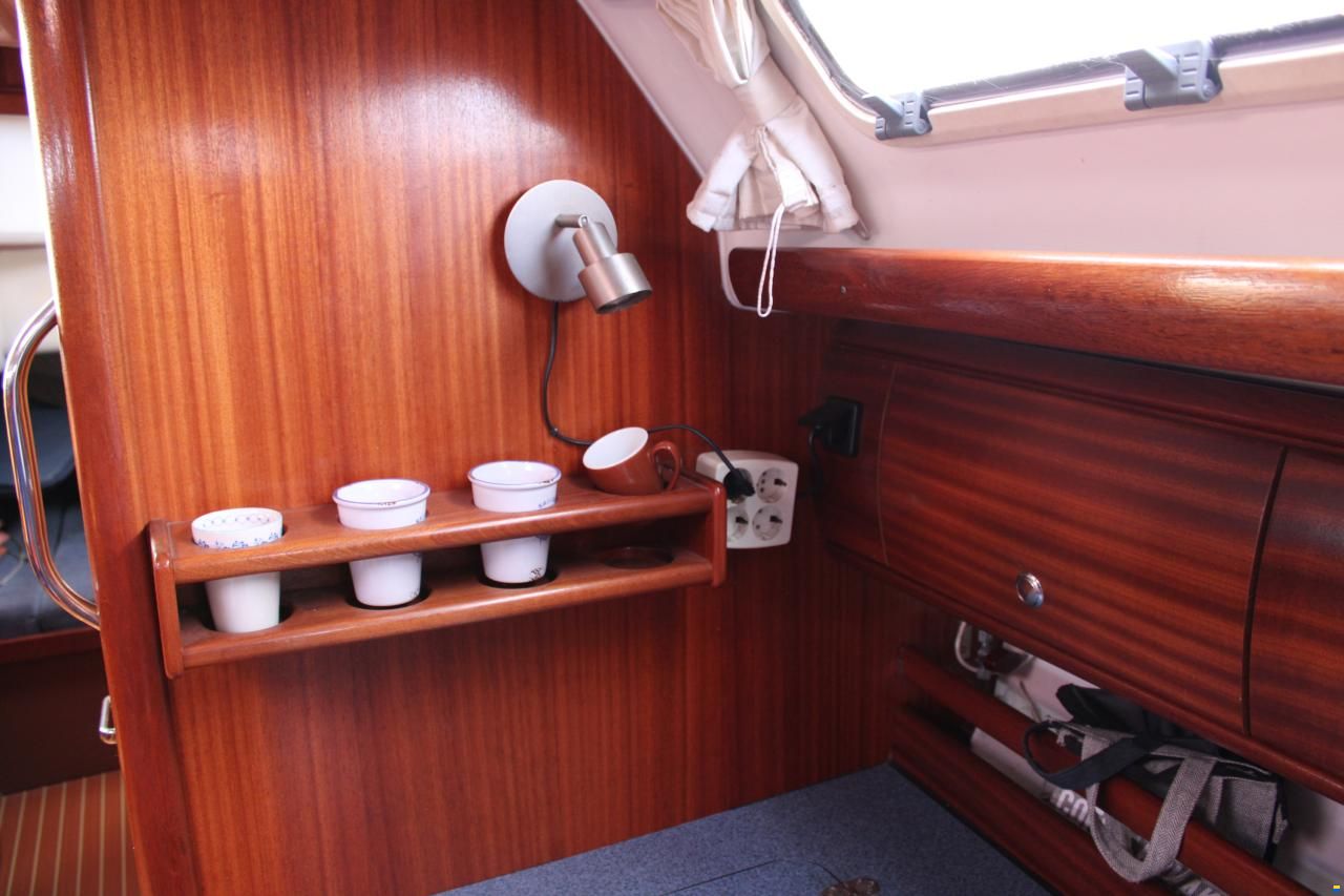 Bavaria 44