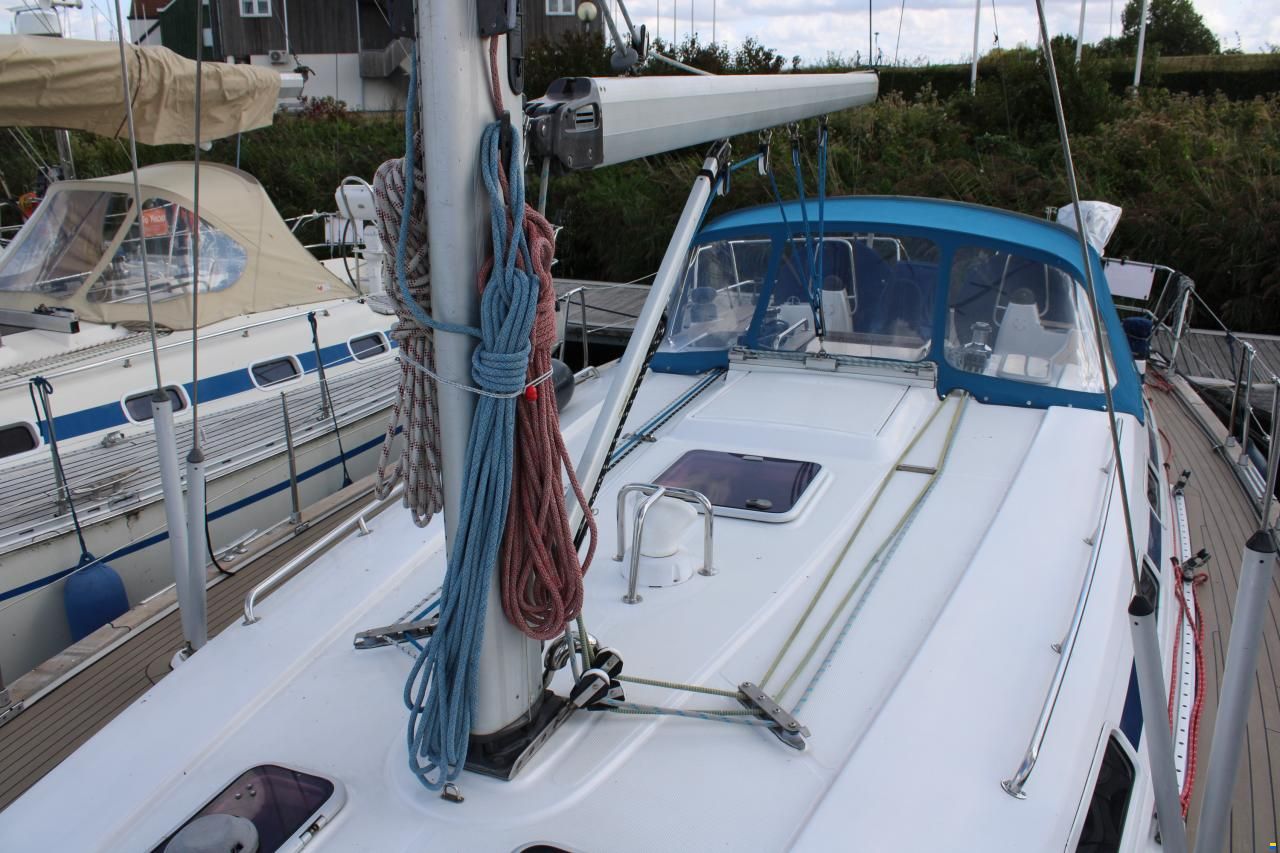 Bavaria 44