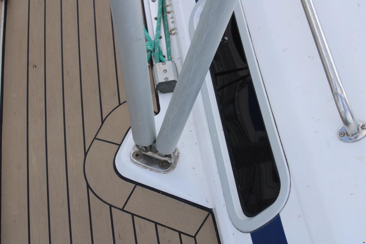 Bavaria 44