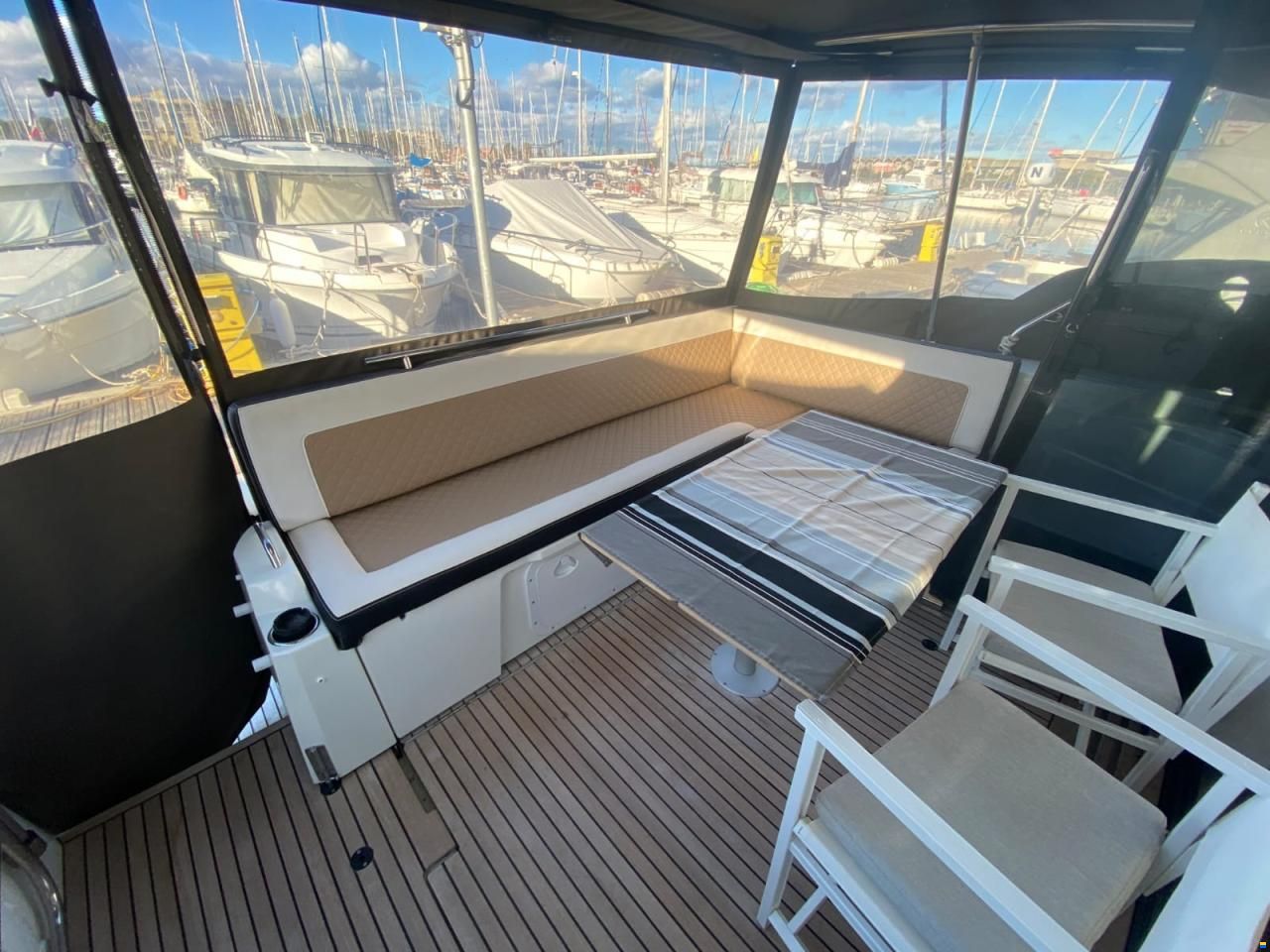Jeanneau NC 37 2019