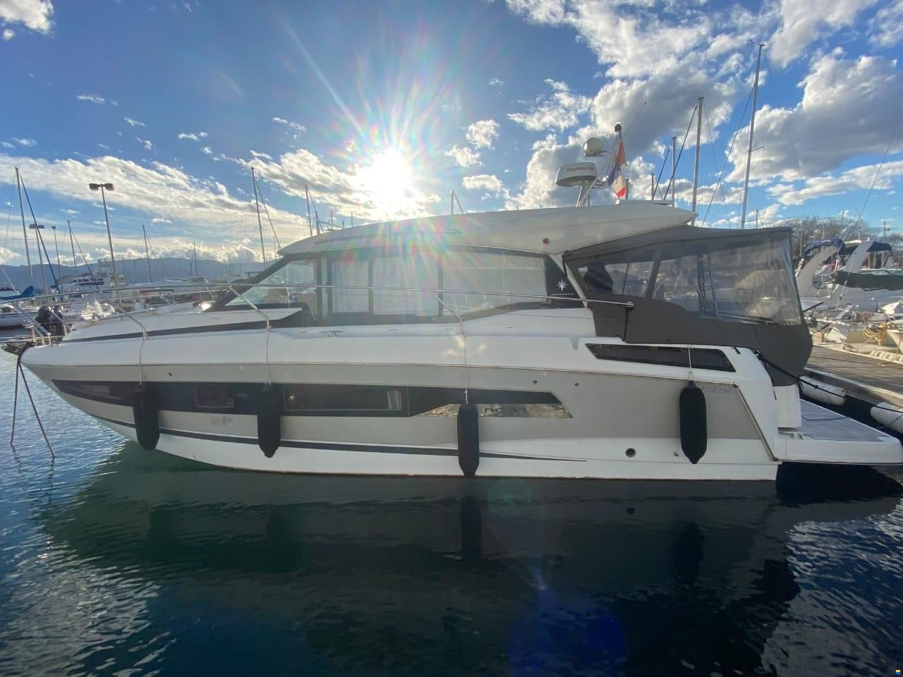 Jeanneau NC 37 2019