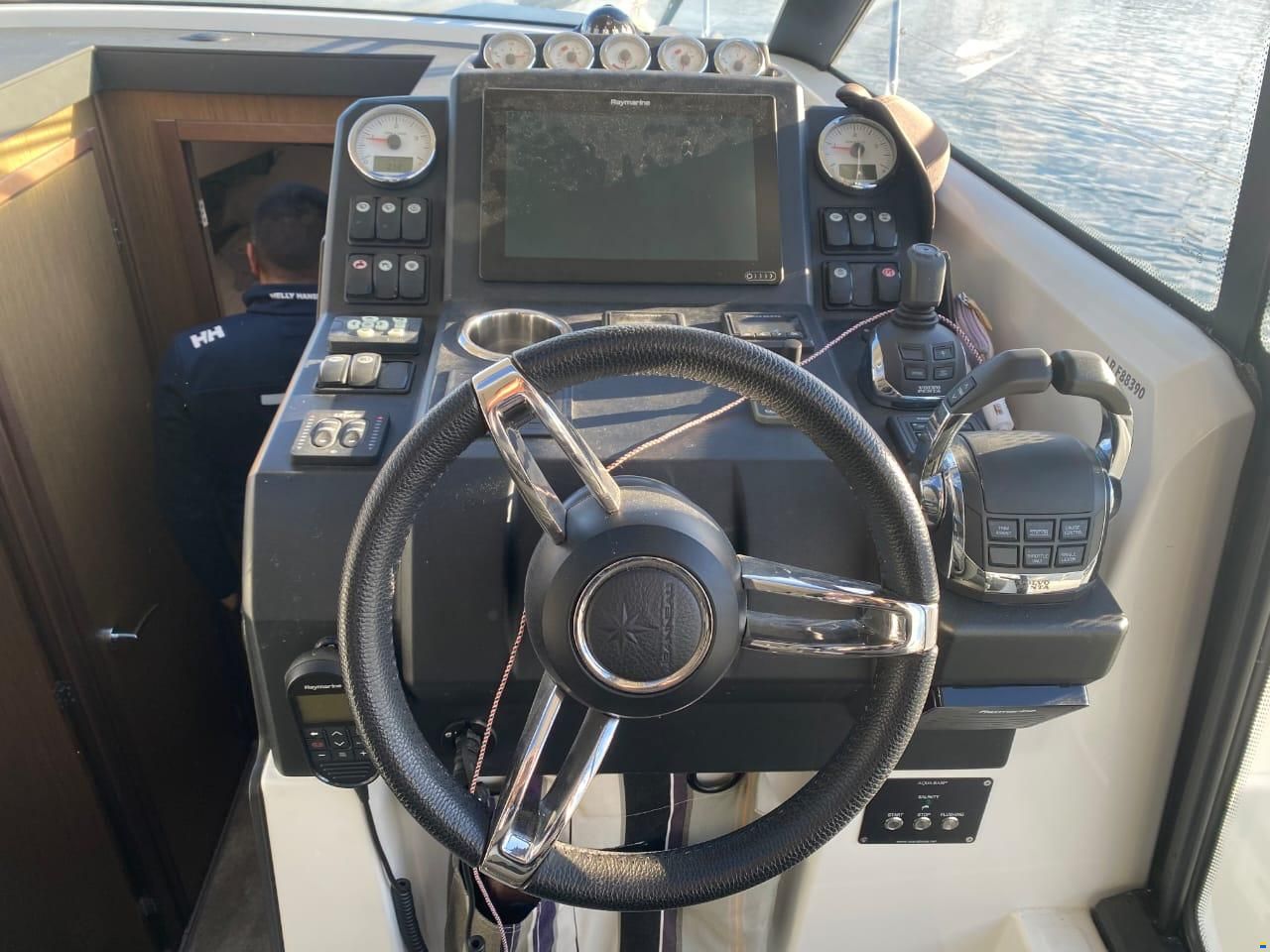 Jeanneau NC 37 2019