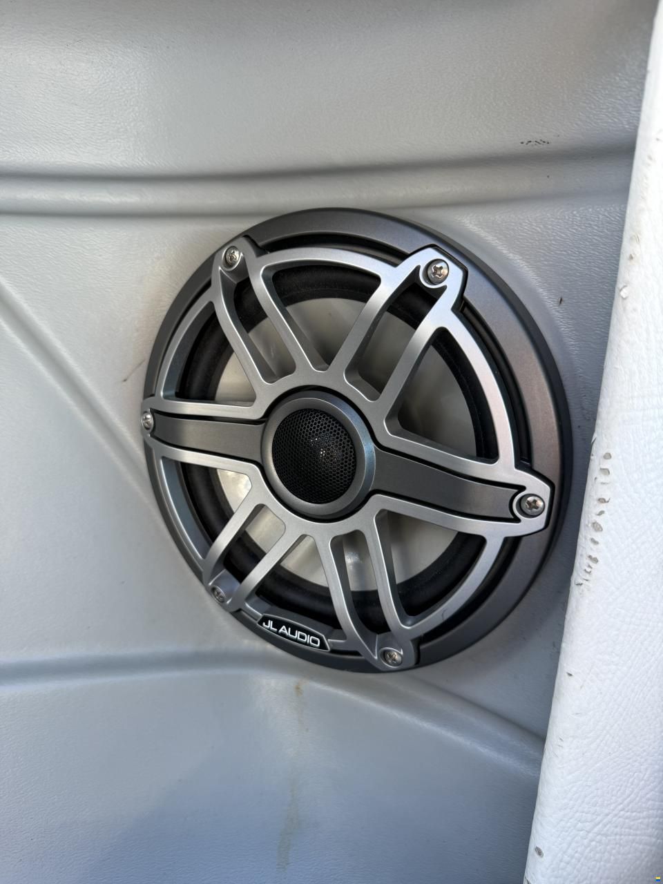 Glastron SSV 170