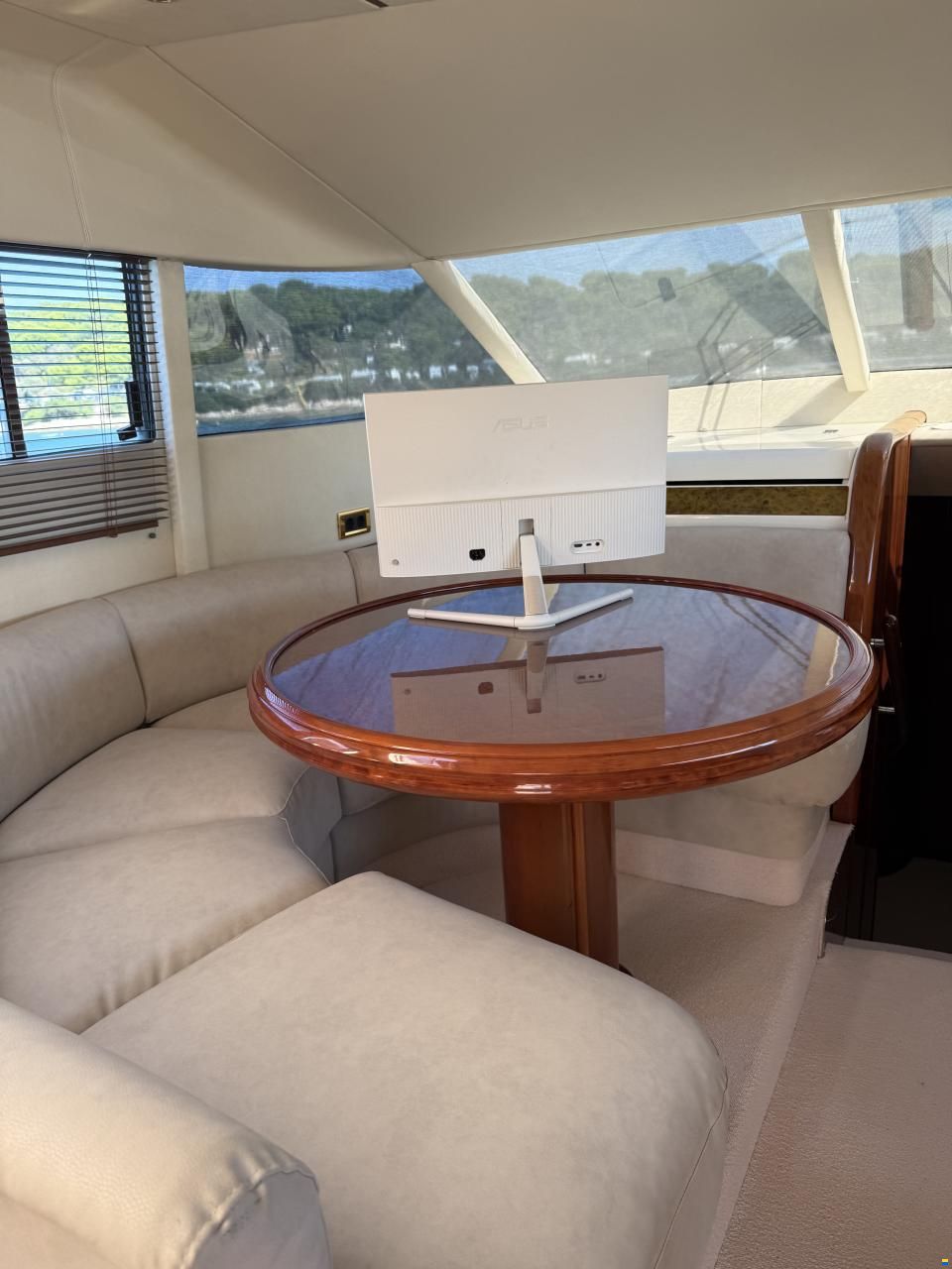 Fairline Squadron 55