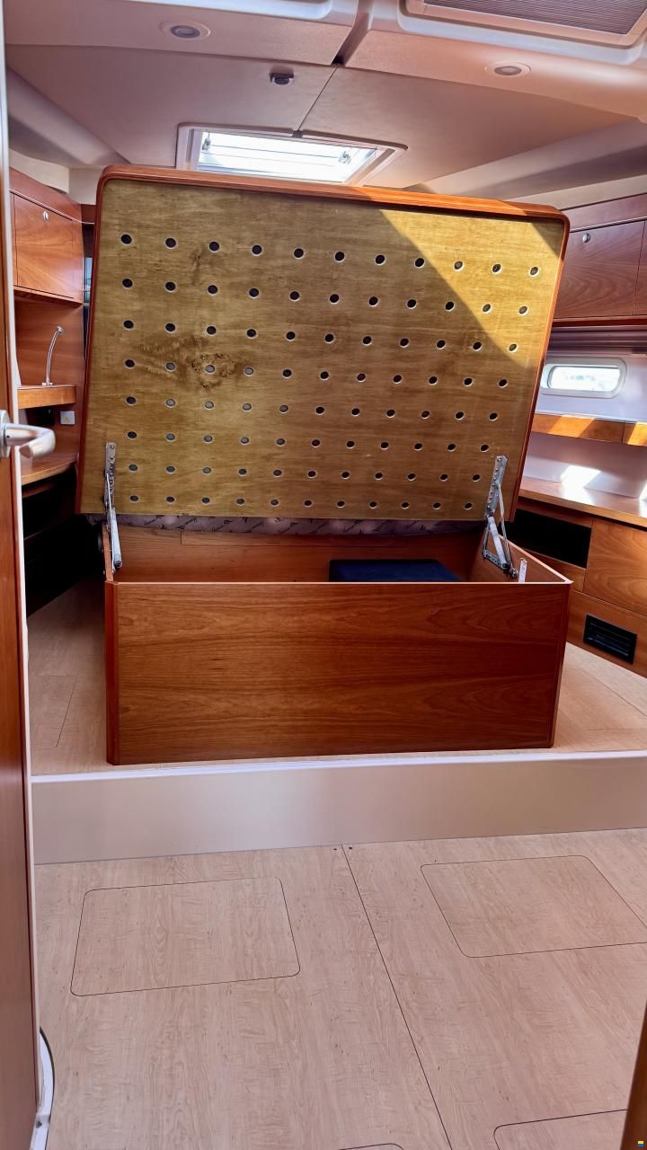 Hanse 575