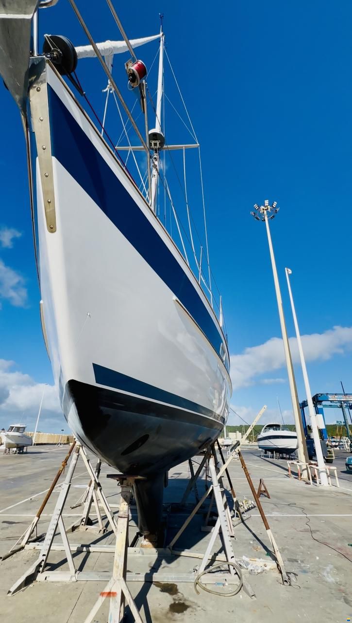 Hallberg-Rassy 352
