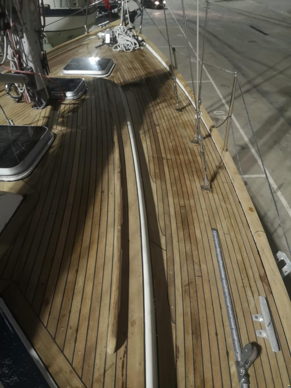 Hallberg-Rassy 352