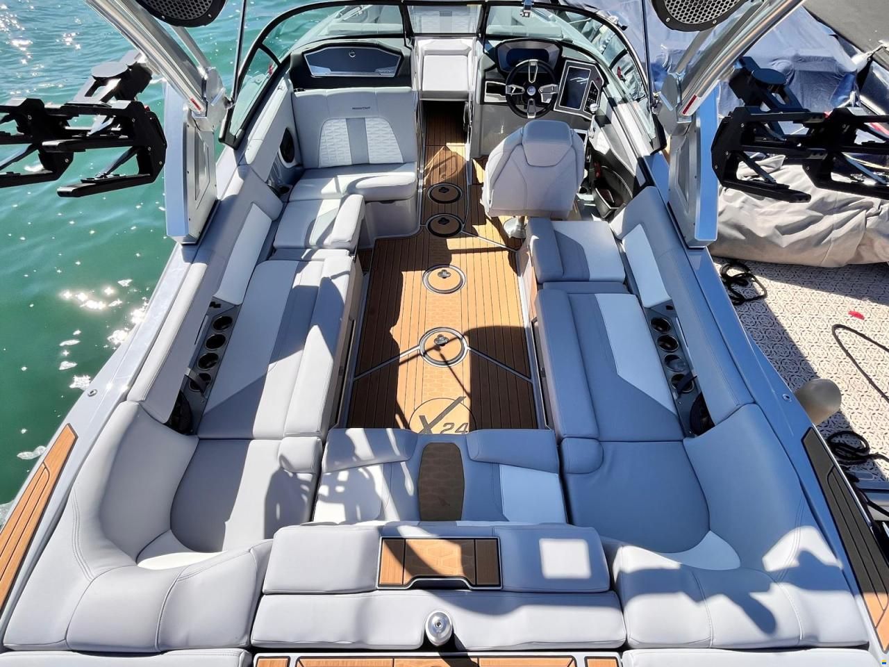MasterCraft X24