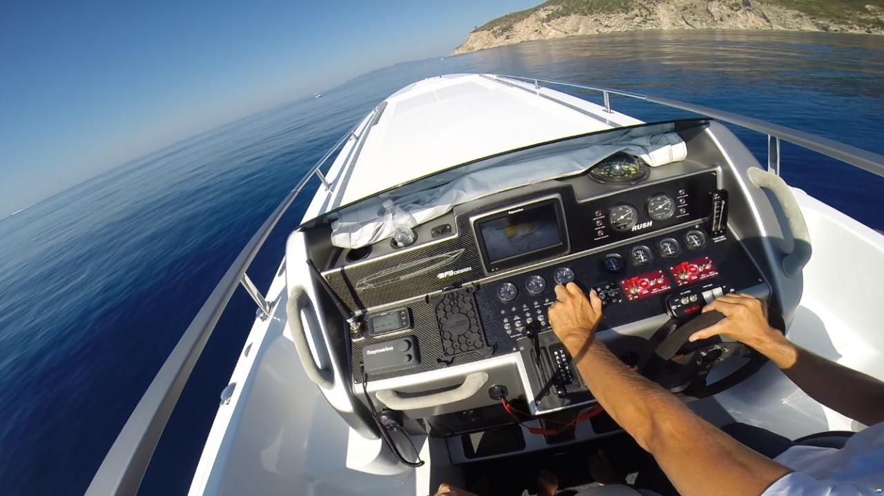 FB Design Buzzi Sunracer 38