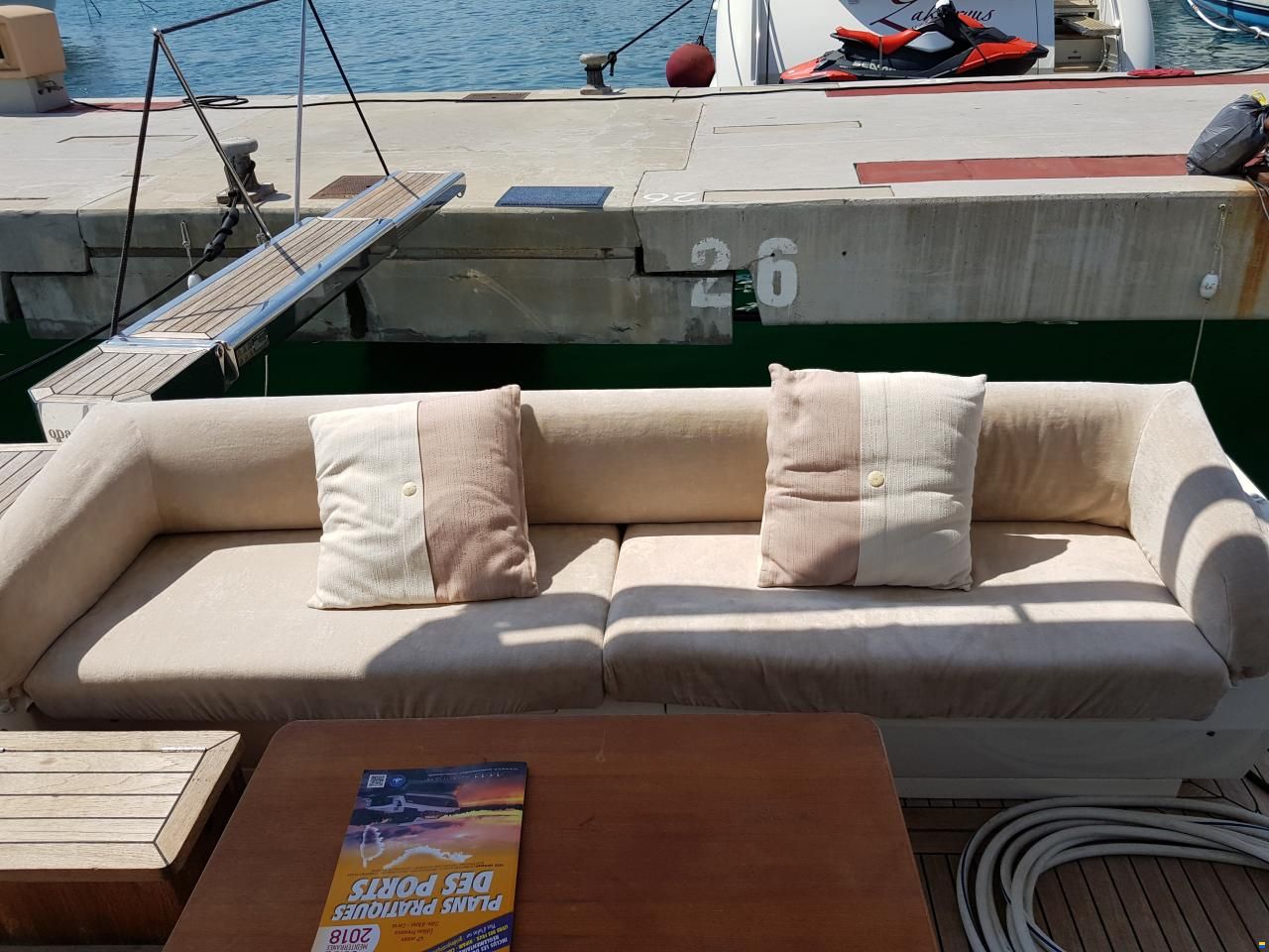 Sealine T-60