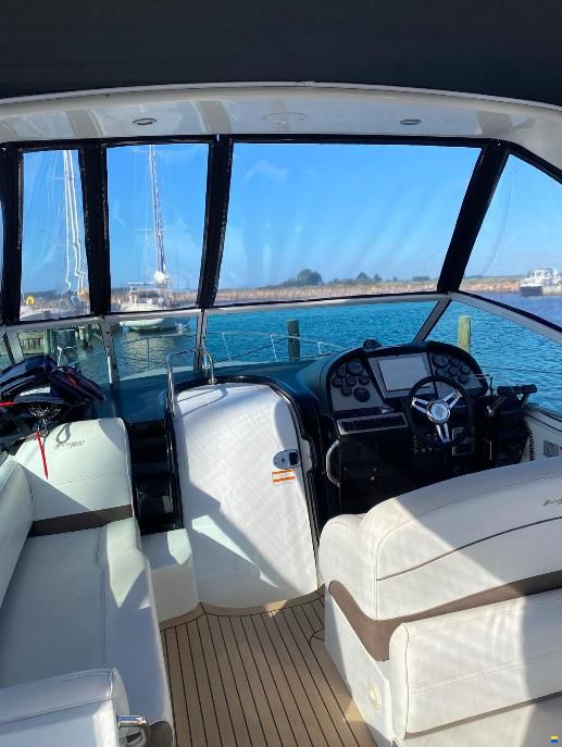 Cruisers 300 Cxi
