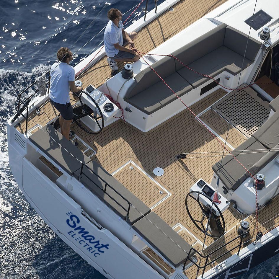 Dufour 530