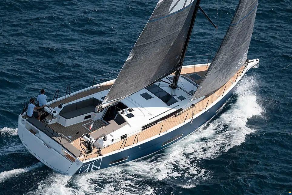 Dufour 530