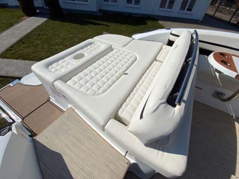 Cobalt Boat, LLC R7 Surf