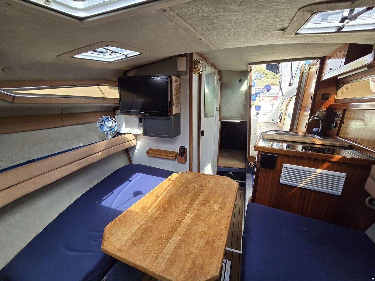 Sea Ray 220DA