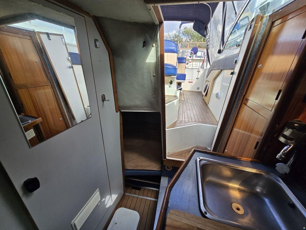 Sea Ray 220DA
