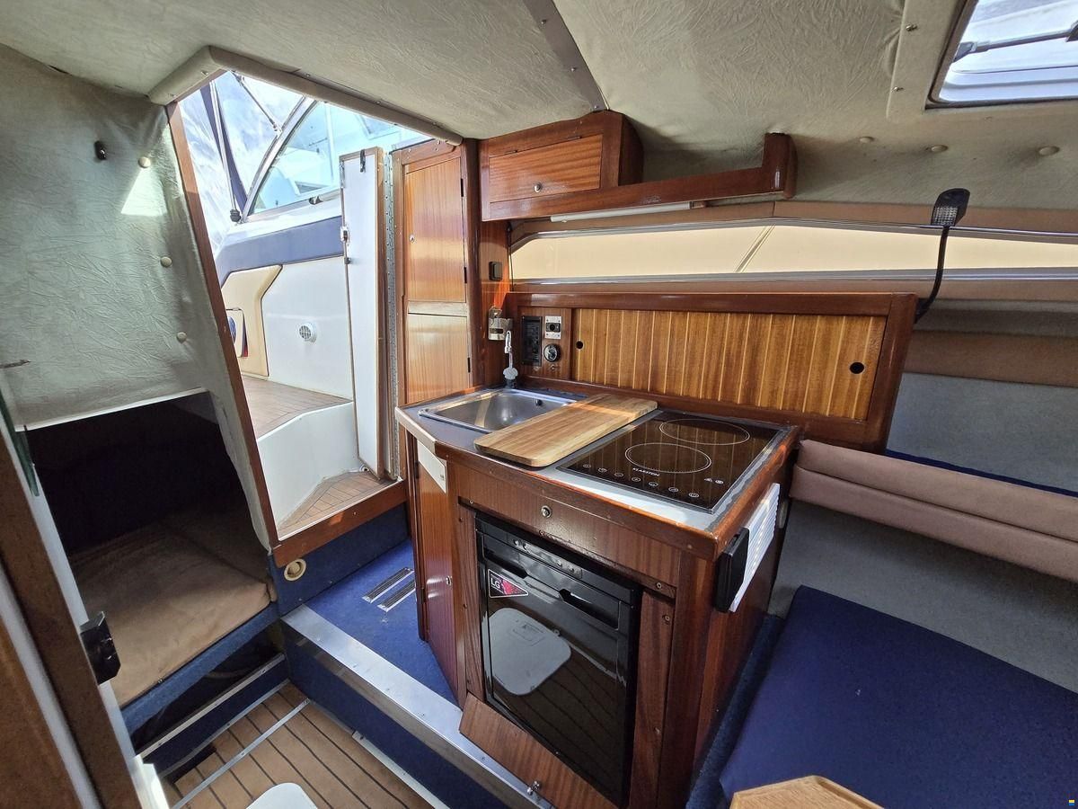 Sea Ray 220DA