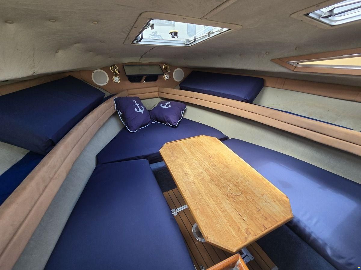 Sea Ray 220DA