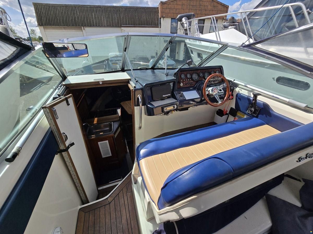 Sea Ray 220DA