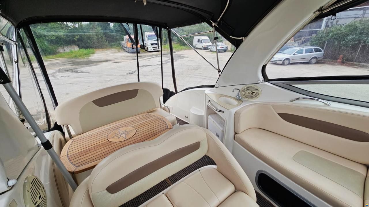 Chaparral 250 Signature