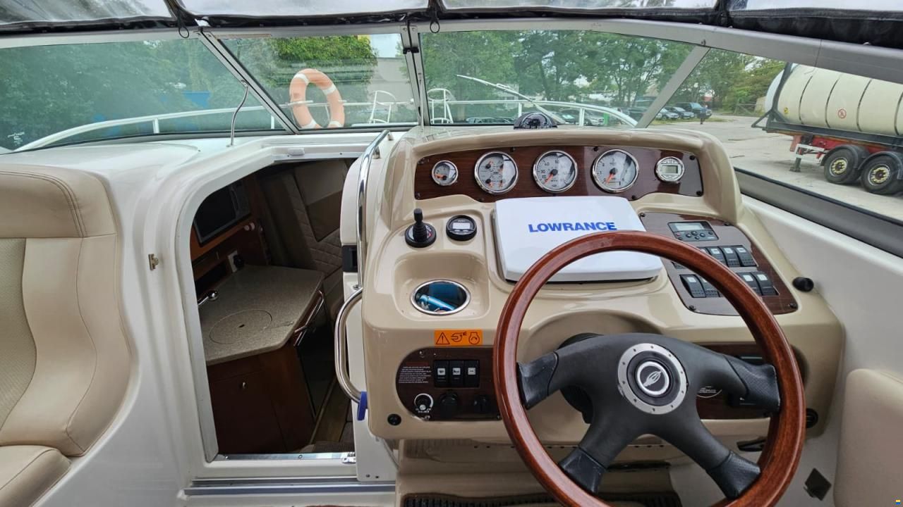Chaparral 250 Signature