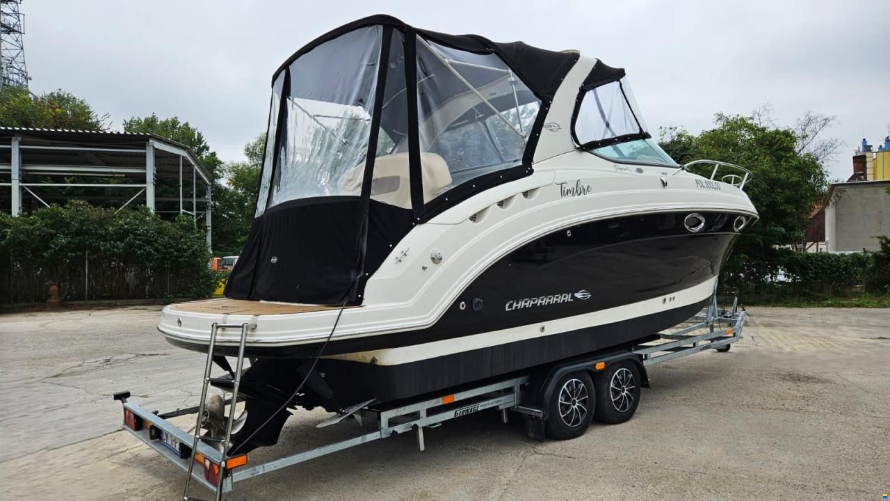 Chaparral 250 Signature