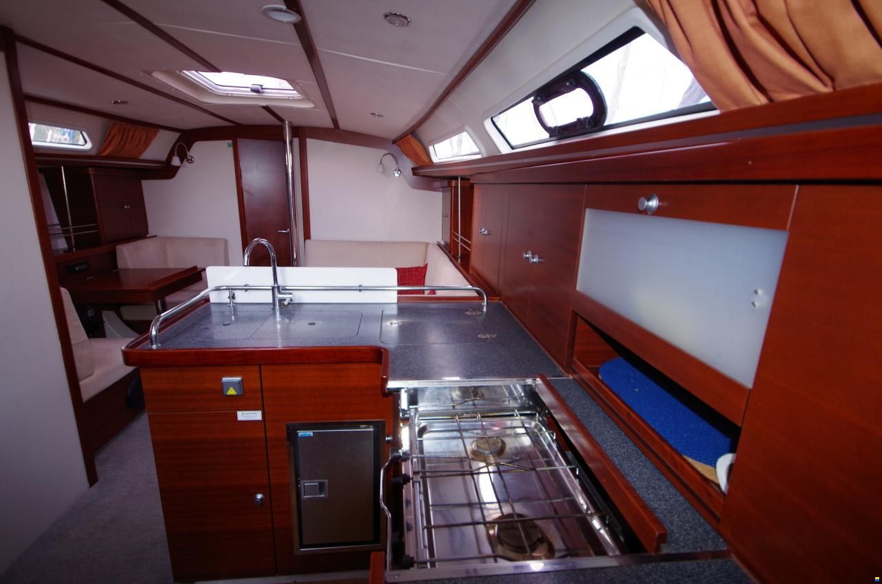 Hanse 370 - 1.HAND/NEUE LACKIERUNG nach Wunsch