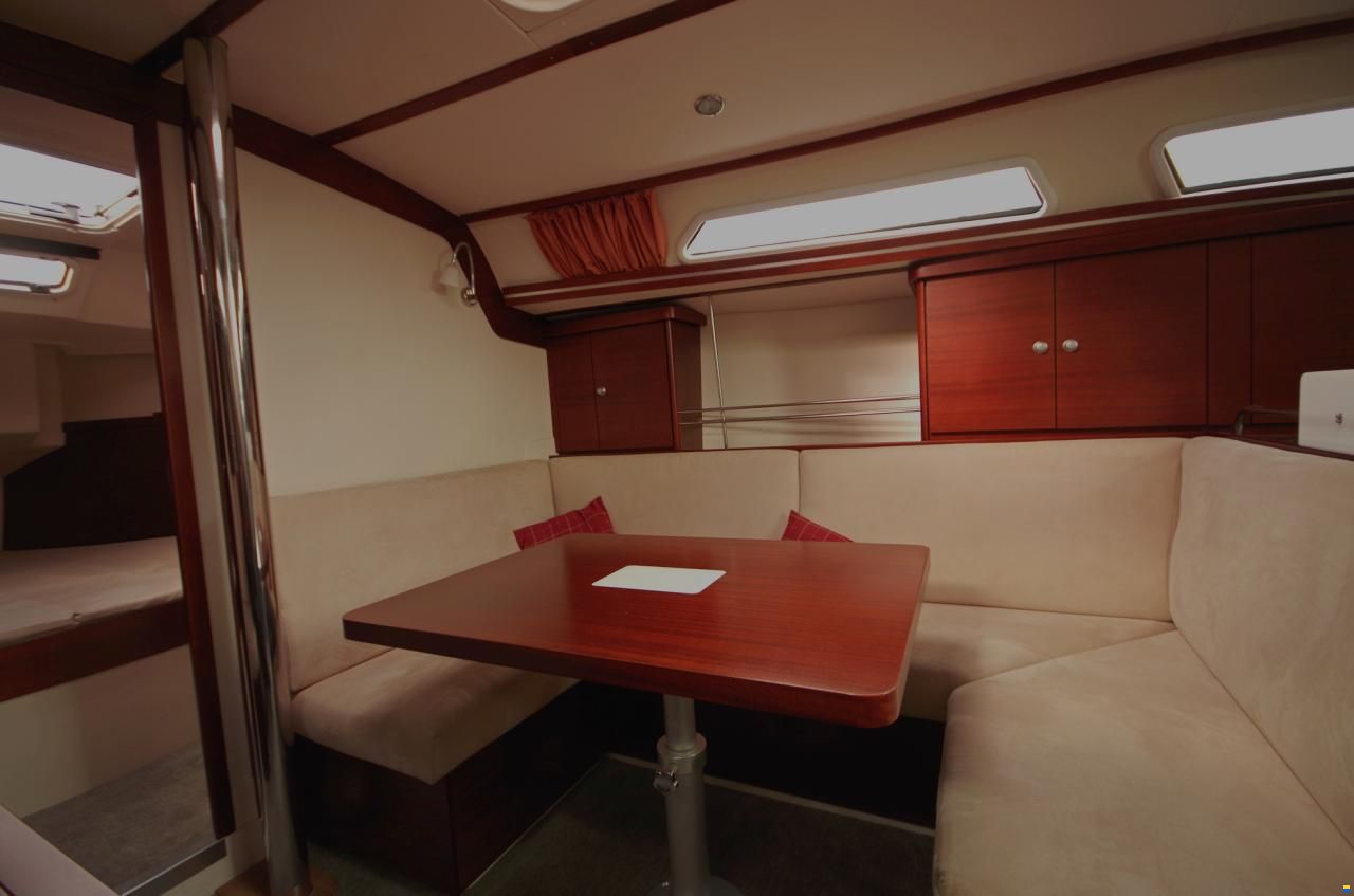 Hanse 370 - 1.HAND/NEUE LACKIERUNG nach Wunsch