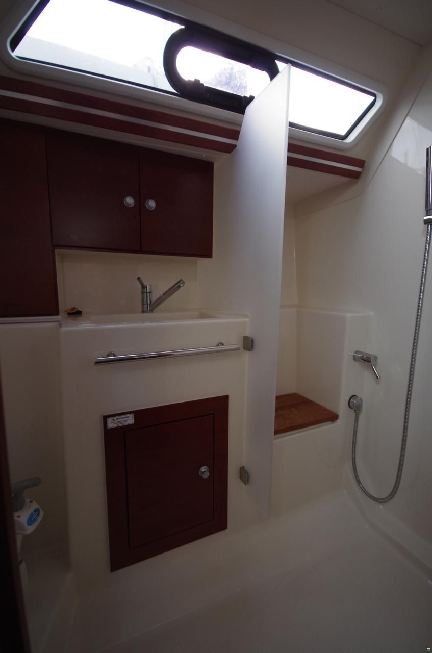 Hanse 370 - 1.HAND/NEUE LACKIERUNG nach Wunsch