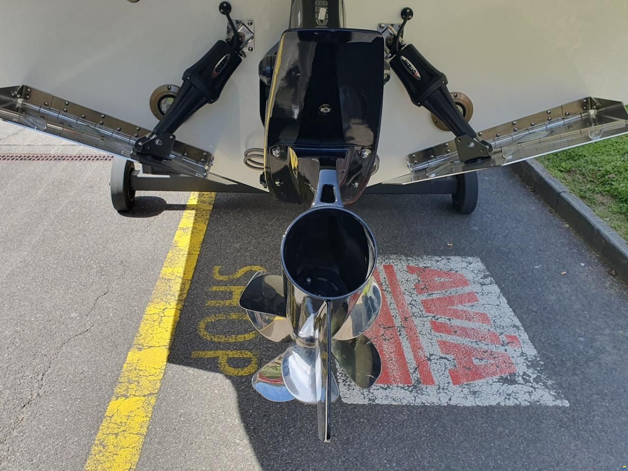 Sea Ray SLX 260 Surf