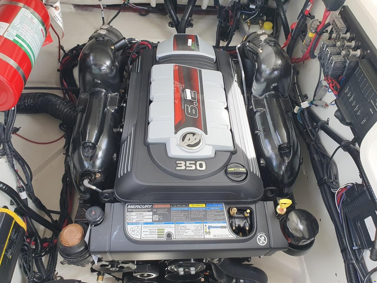 Sea Ray SLX 260 Surf