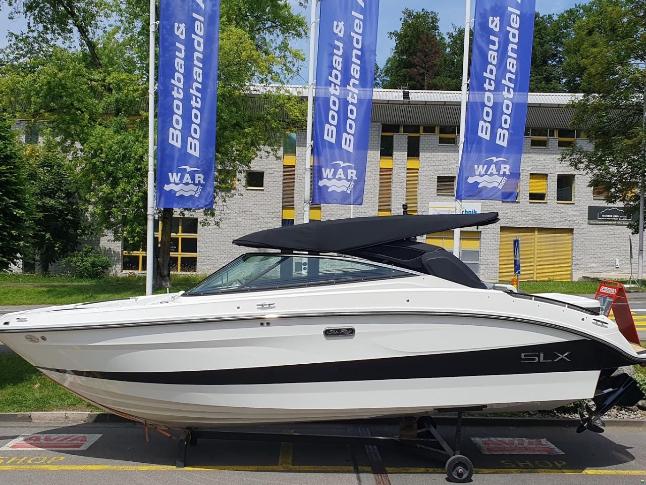 Sea Ray SLX 260 Surf