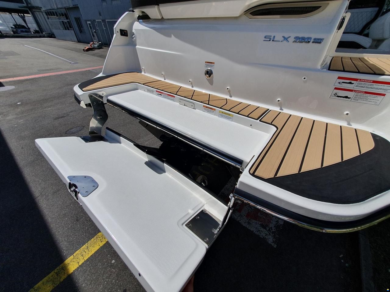 Sea Ray SLX 260 Surf