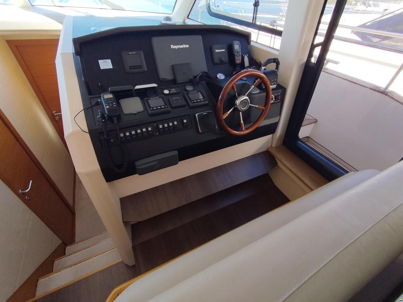 Greenline 48