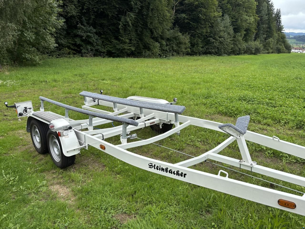 Steinbacher Fahrzeugbau Skiboot Trailer MBT 2000 W