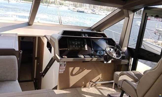 Galeon 680 fly 2020