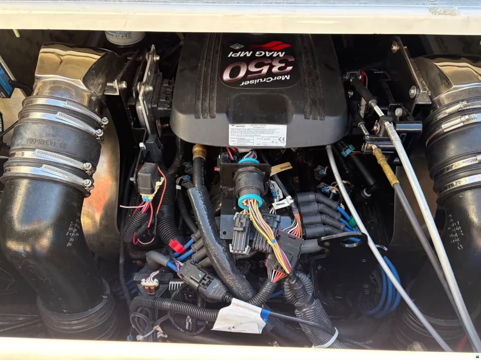 Crownline 230 CCR