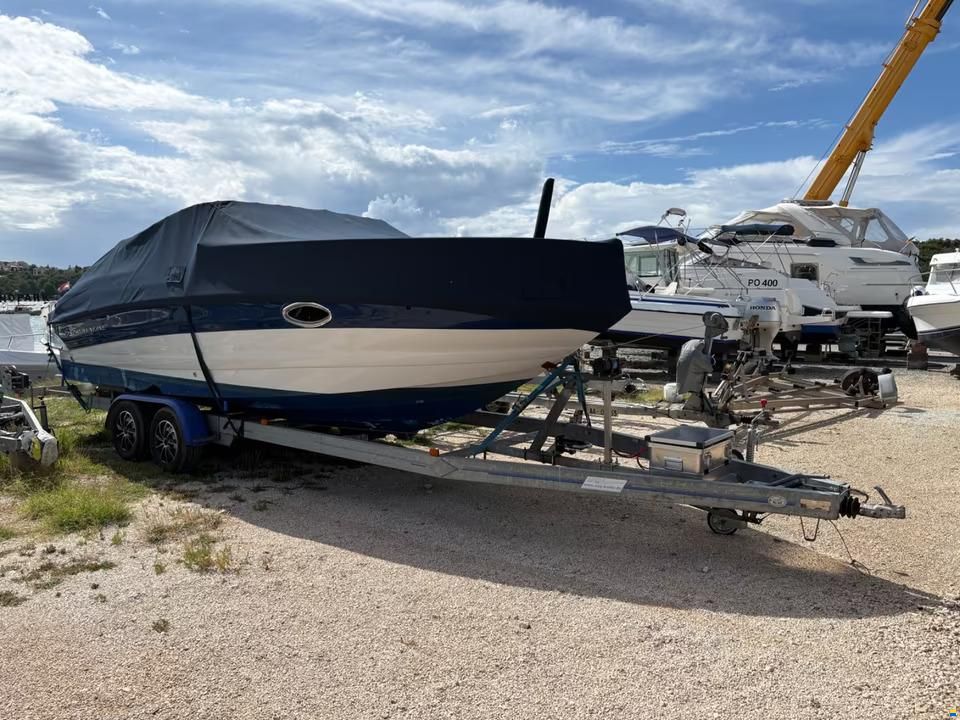 Crownline 230 CCR