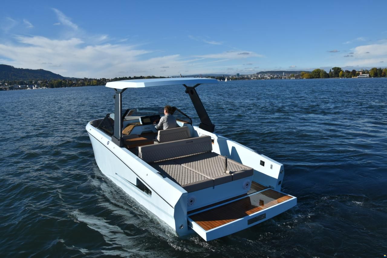 Ganz Boats Ovation 7X Open