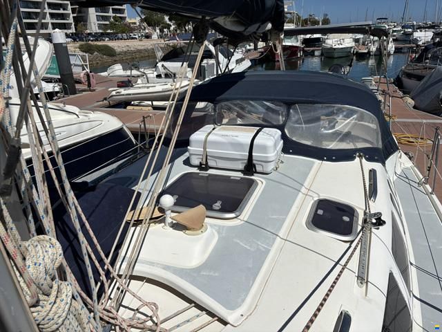 Hunter Marine 336